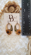 Load image into Gallery viewer, Earring - Sunflower -Style-3
